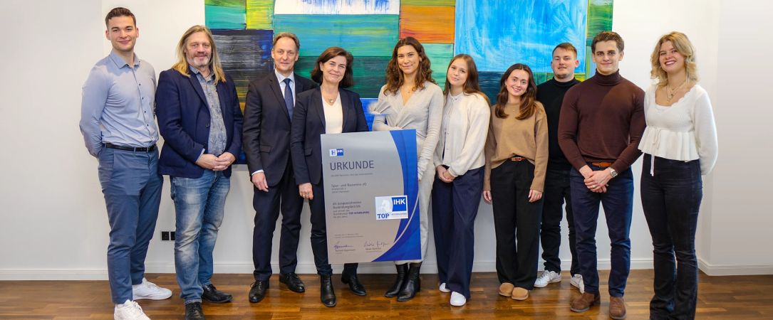 Ehrung spar+bau als ausgezeichneten Ausbildungsbetrieb